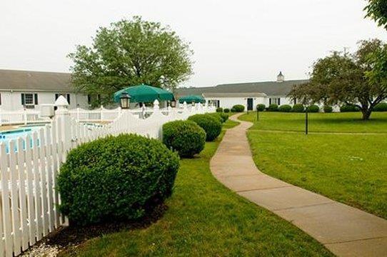 The Inn At Reading Hotel & Conference Center Экстерьер фото