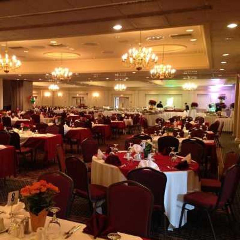 The Inn At Reading Hotel & Conference Center Экстерьер фото