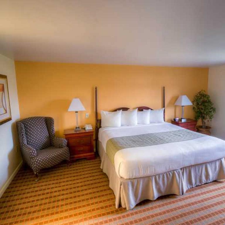 The Inn At Reading Hotel & Conference Center Экстерьер фото