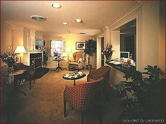 The Inn At Reading Hotel & Conference Center Экстерьер фото